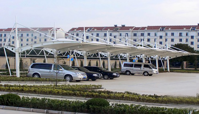 创新美景，纵享舒适——milan.com厂景观张拉膜结构安装，为您打造独特场所